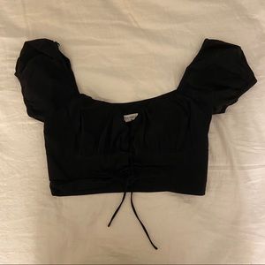 ❤️ black top ties in the middle